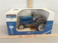 Scale Models Ford 2000 toy tractor