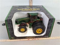 Ertl John Deere 8520 toy tractor