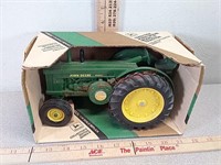 Ertl John Deere model R diesel toy tractor