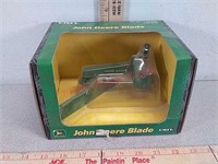 Ertl John Deere toy blade