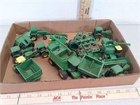 1/64 scale John Deere toy tractors
