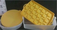 Tupperware pie container and muffin carrier