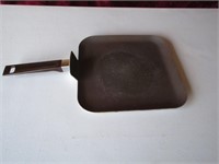 flat griddle pan