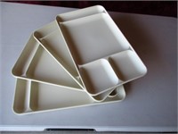 4 Tupperware cafeteria style trays