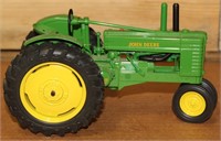 1:16 John Deere Model A  75th Anniversary Tractor