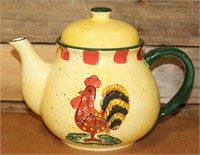 Style-Eyes Red Check Rooster Ceramic Teapot