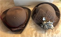 2 LADIES HATS IN BOX GREY / DOESKIN FELT