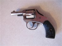 H&R revolver vest pocket hand gun