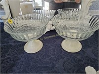 2 pedestal glass bowls