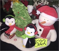 Snowman & penguin with tree (estate)