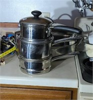 Stainless Assorted Pots w/ lids Set of 3