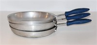 (3) 10" ALUMINUM FRY PANS WITH SILICONE HANDLE