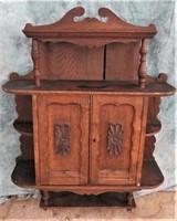 VINTAGE WALL MOUNT OAK WOOD CABINET