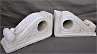 2-MEXICO CHALK CORBELS/BOOKENDS* WHITE