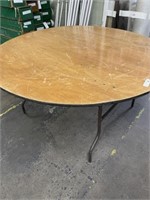 (5) 5ft Round Folding Tables