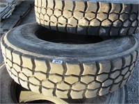 Bridgestone 11 R 22.5 Tire