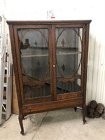 ¼ Cut Oak China Cabinet