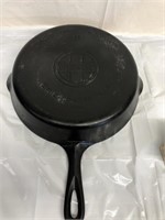 Griswold Cast-iron Skillet #8 Erie PA