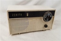 Zenith Model F508 Tube Radio White Backlite Works