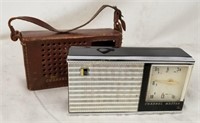 Vintage Channel Master 6tr Transistor Pocket Radio