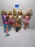 Lot of Vintage Barbie’s With Clothes