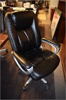 BLACK LEATHER HB EXEC. ROOM CHAIR