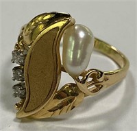 14k Gold Leaf Design Ring, Diamonds & Pearl