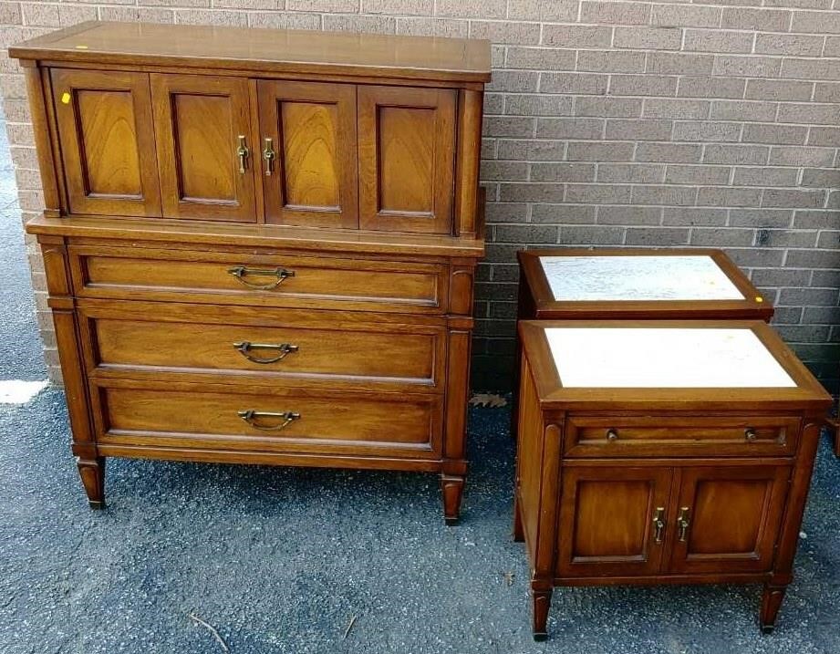 Online-Only Furniture Auction (Ending 11/30/2020)