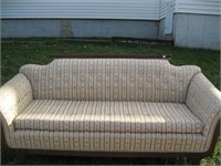 AWESOME EMPIRE STYLE SOFA - CLEAN -82X30X33 INCH