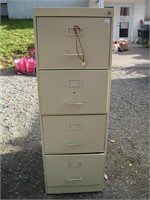 4 DRAWER METAL FILING CABINET 18X27X52 INCHES