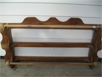 CHIC WOODEN WALL RACK