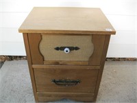 NICE RETRO 2 DRAWER NIGHT STAND 17X14X21 INCHES