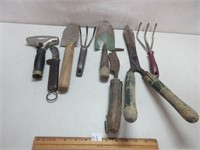 NICE ASSORTMENT OF GARDEN TOOLS