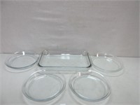 GLASS PIE PLATES AND BAKEWARE