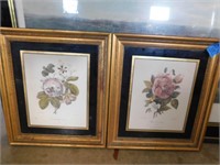 PAIR OF FLORAL PRINTS IN GOLD GILTED FRAMES