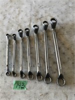 Box end curve wrenches