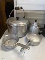 Aluminum Cookware And Tea Pot