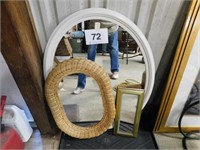 Mirrors: nice oak wicker oval - large oval w/white