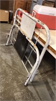 Metal full vintage bed no rails