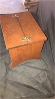 Wood shoeshine box stand with contents