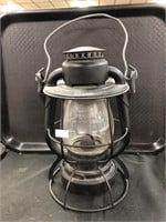 Vintage Dietz Vesta P&R  Oil Lamp.