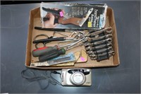 Lot - Wrenches, Rivetter etc