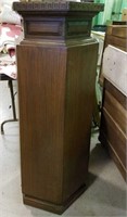 Large pedestal lamp/plant/statue stand