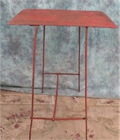 VINTAGE METAL SHOP TABLE OR PLANT STAND
