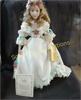 Franklin Heirloom Doll "Amy" in original box 17"