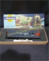 Athearn Southern Pacific Engine in box