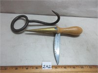 UNUSUAL KNIFE AND HOOK