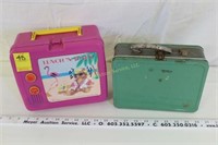 Vintage Tin lunch box & Radio lunch box
