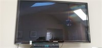 Samsung 46 in tv  & box. Cable box not included