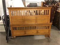 Full/Queen Oak bed frame
